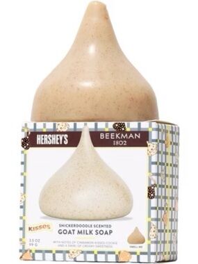 NWT Hershey’s Snickerdoodle Scented Goat Milk Soap